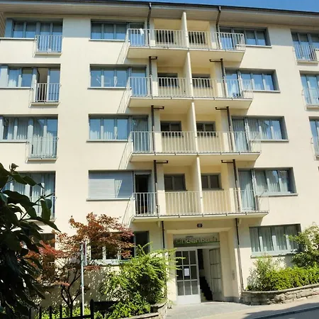 Pabs Residences - Kronenstrasse 37 شقة